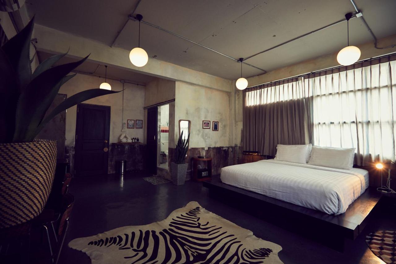 The Mustang Nero Hotel Бангкок Экстерьер фото