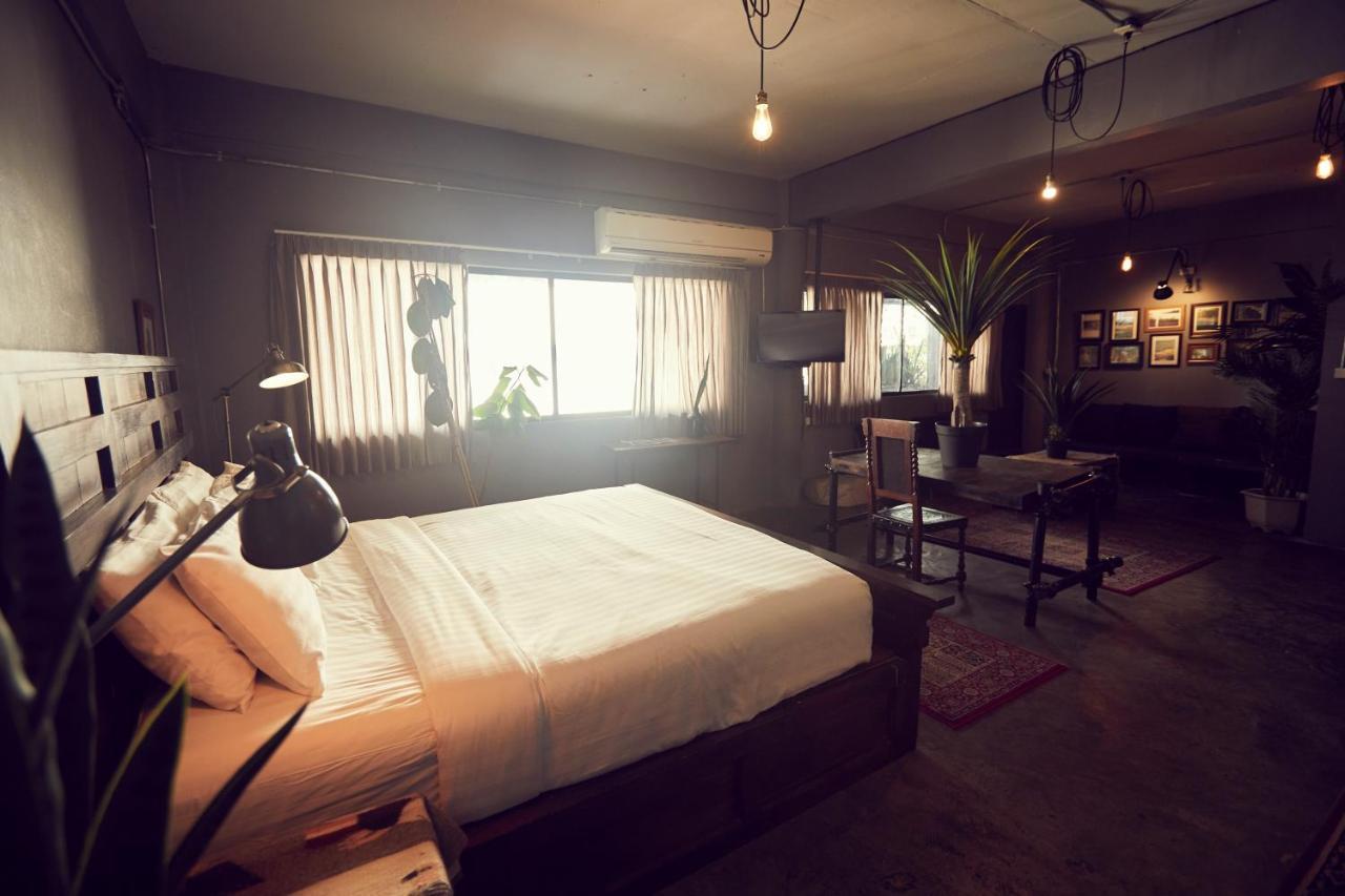 The Mustang Nero Hotel Бангкок Экстерьер фото